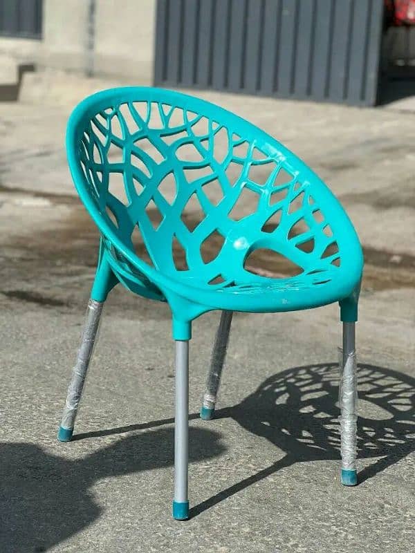 Plastic chairs / garden chairs / outdoor chairs /chair on 30% discount 2