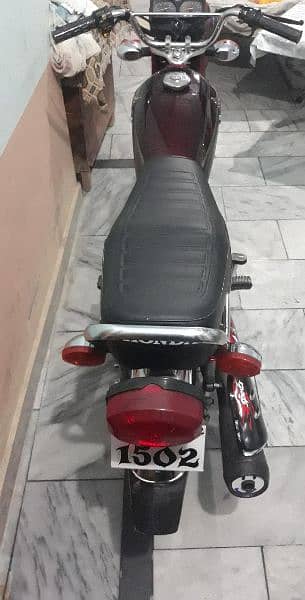 Honda 125   2022 8