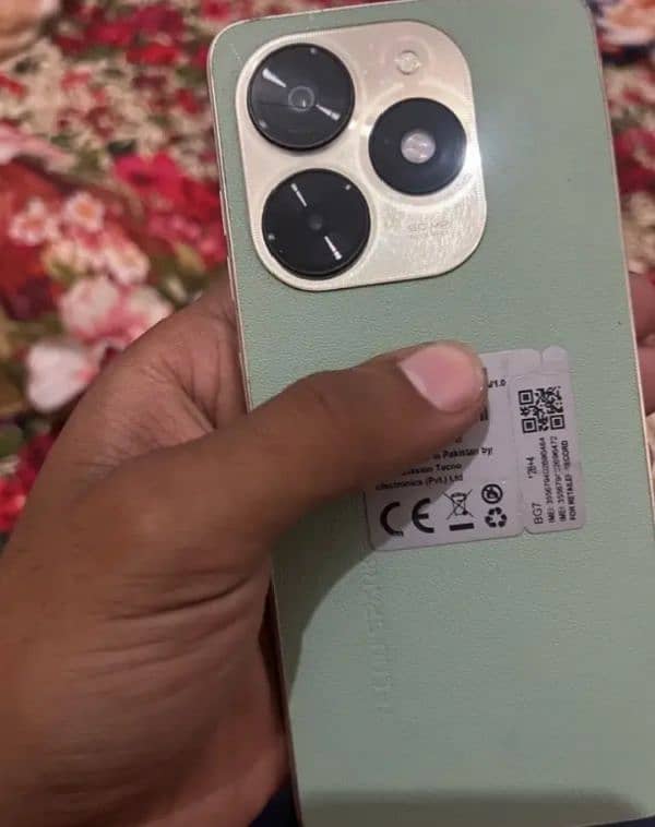 Tecno spark 20c limited edition totally original argent sell 3