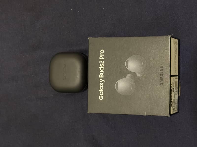 Used Samsung Galaxy Buds2 Pro 4