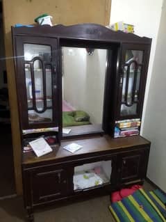 dressing table