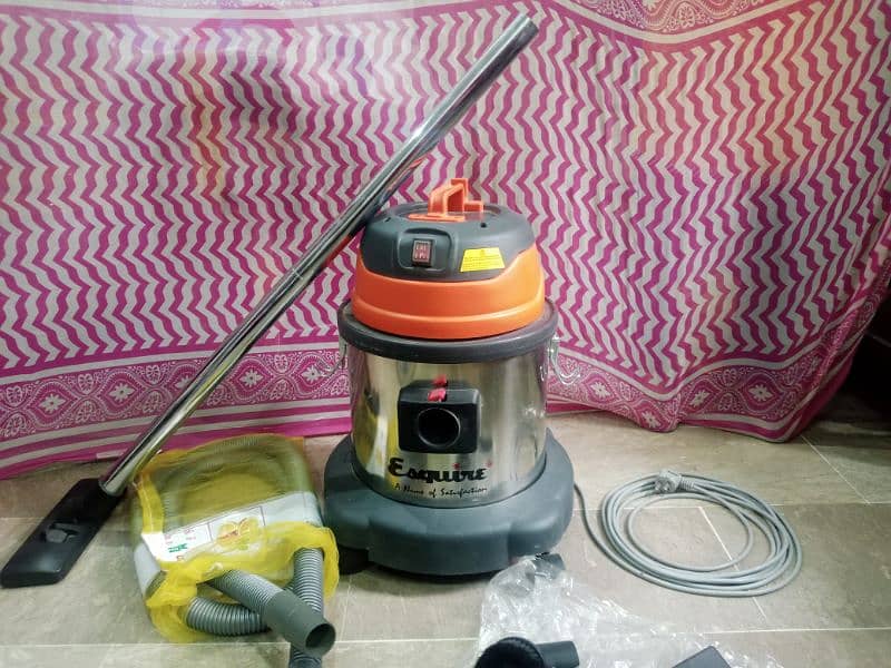 Esquire Wet and Dry Vacuum 6