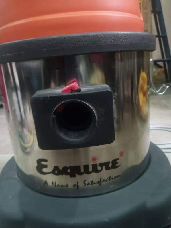 Esquire Wet and Dry Vacuum 15