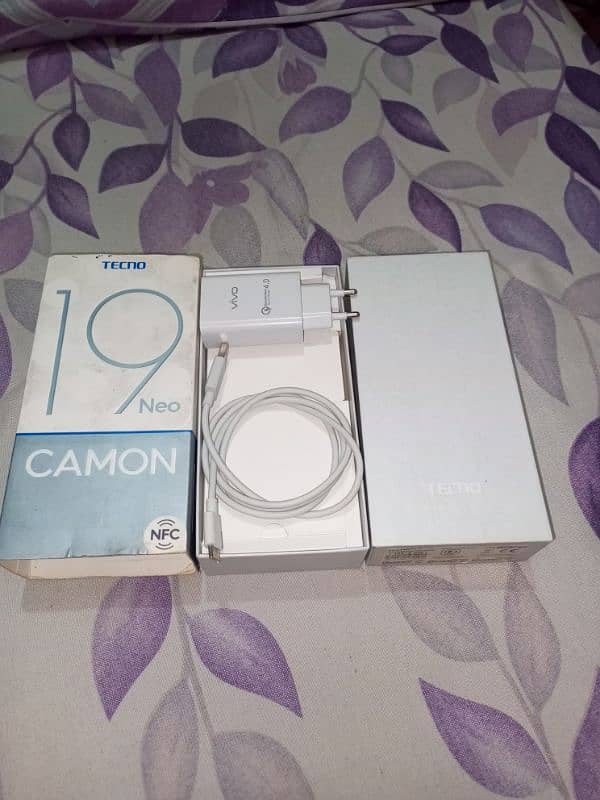 Tecno Camon 19 neon 6GB 128GB 5