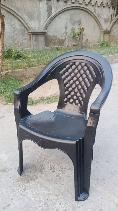 Full Plastic chair with armrest 3