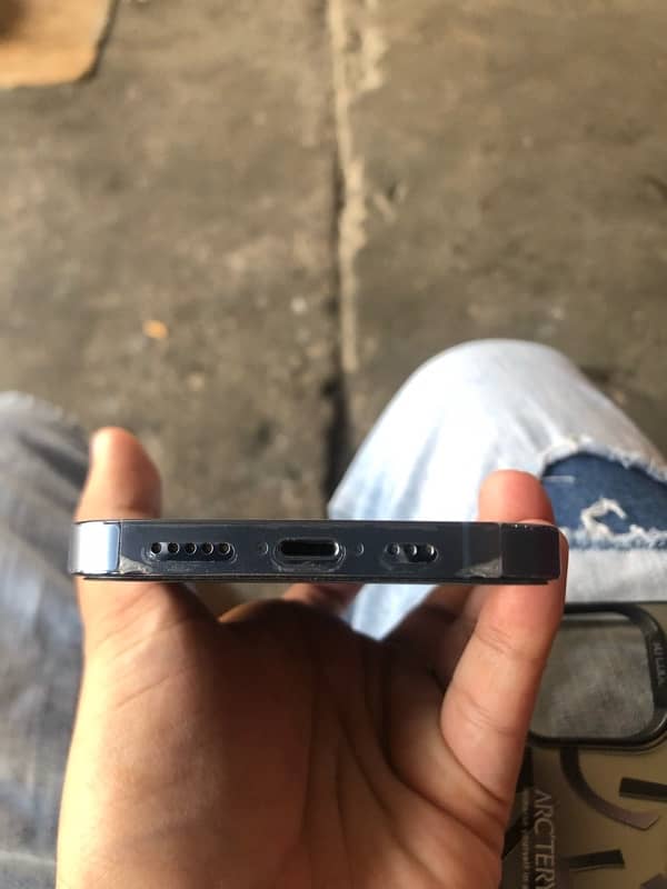 iphone 13 pro non pta Complete Box 2