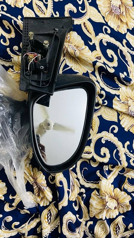 vitz side mirrors 4