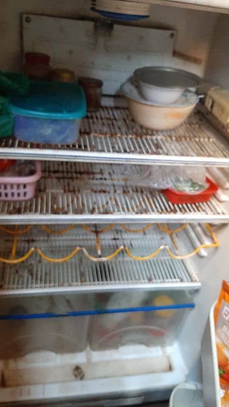 Dawlance Refrigerator For Urgently Sell. 2