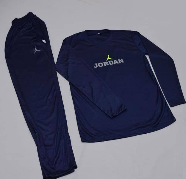 track suit for men's , plz only wathsapp on this num 03135921724 2