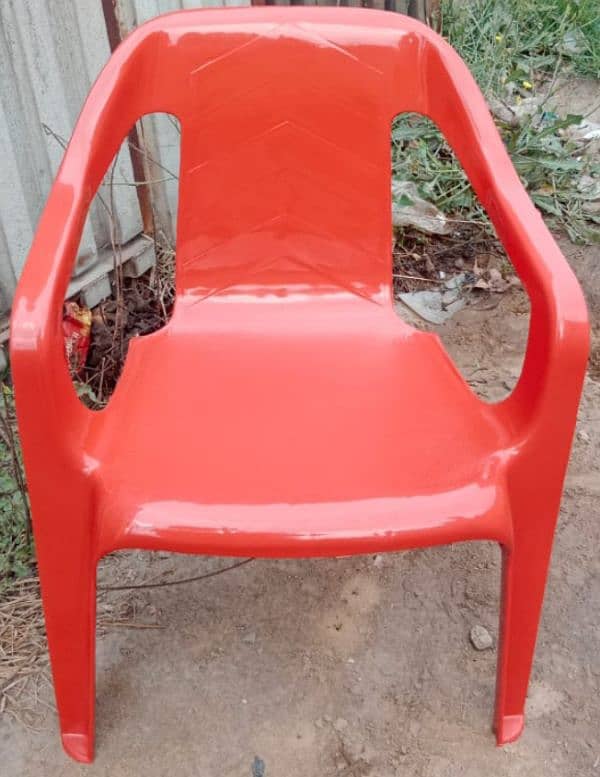 Baby chair with armrest 4