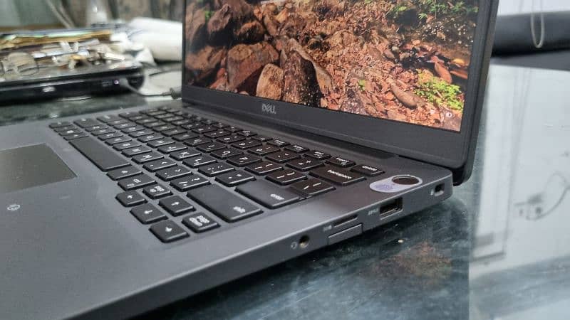 Dell i5 8th gen latitude 7400 brand new 8