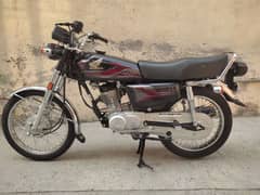 Honda 125 used but looks New