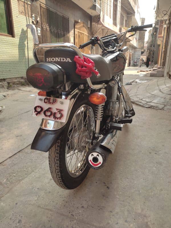 Honda 125 used but looks New 1