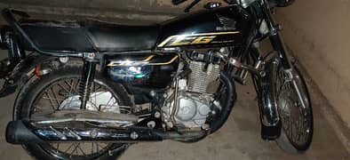 Honda 125 Self start Black color