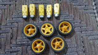 5 Doble Shaft 5 Volt Yellow DC Gear Motor for DIY Projects with Wheels 0