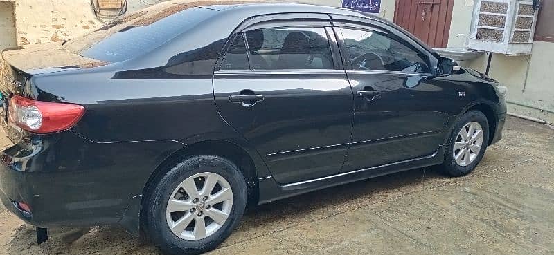 Toyota Corolla Altis 2013 3