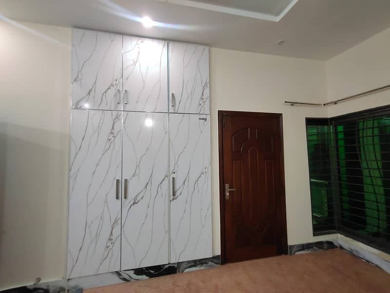 BRAND NEW HOUSE FOR RENT IN HIGH CORT PHASE 2 BLOCK B COLLEGE ROAD LAHORE 13