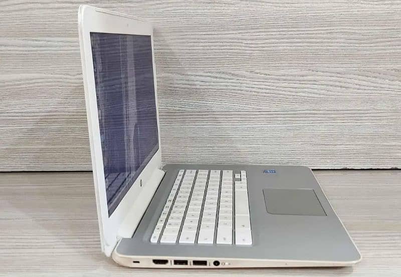 HP Chromebook Laptop 6th Generation 1