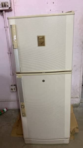 Dawlance Refrigerator Available for sale 1