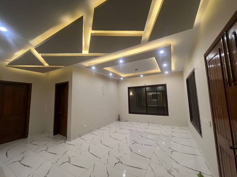 Prime Location House Of 250 Square Yards Is Available In PECHS Block 6 6