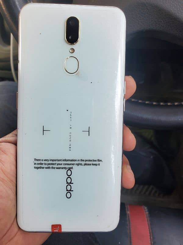 im selling oppo f11 2