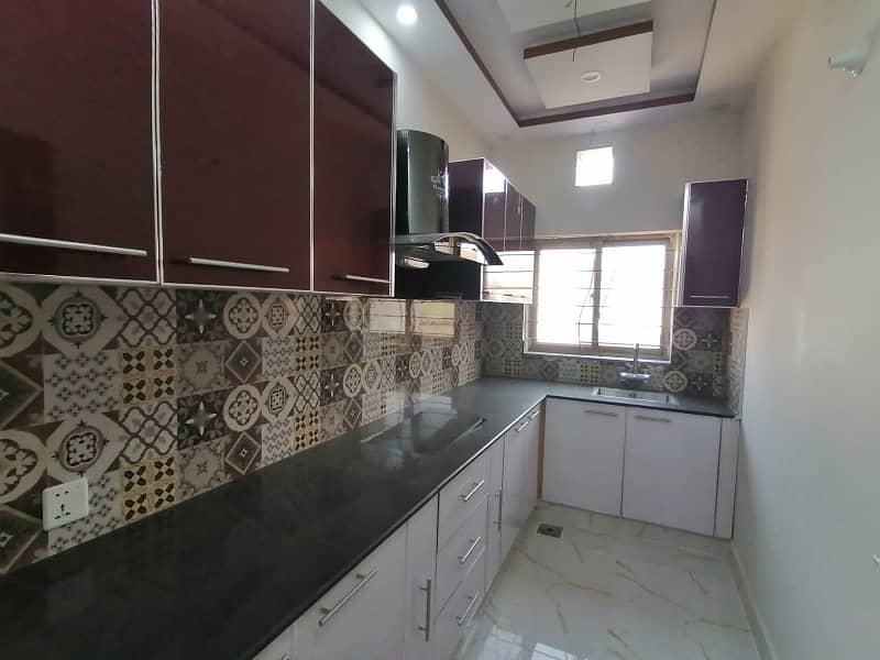 Get Your Hands On House In LDA Avenue Best Area 4