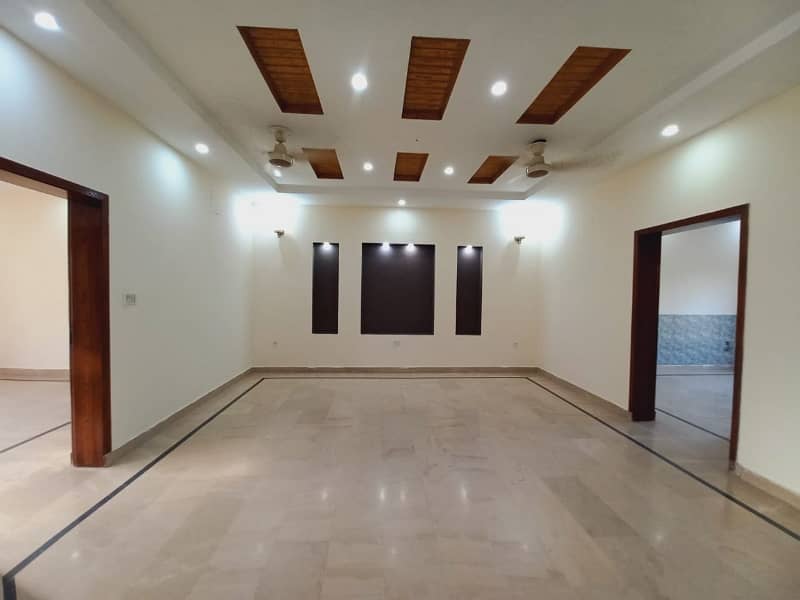 10 Marla House For Sale In Janipar Block Bahria Town Lahore Good Location 18