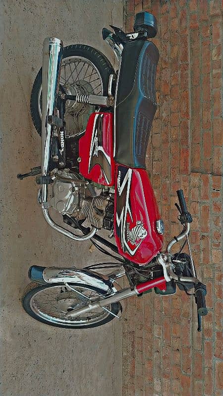 Honda for sell all original document clearly condition 10 by 10. 3