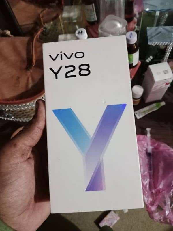 vivo y28/8+8+128 3