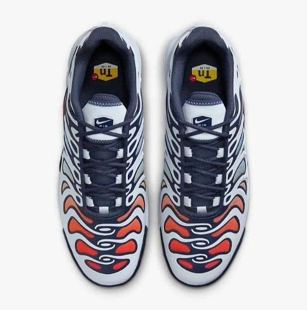 Nike Air Max Plus Drift 5