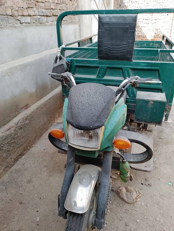 Loader 4 sell 2019 modle 6