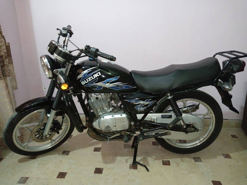 Suzuki gs150se 2021 very low mileage totally genuine bike guarnteed 9