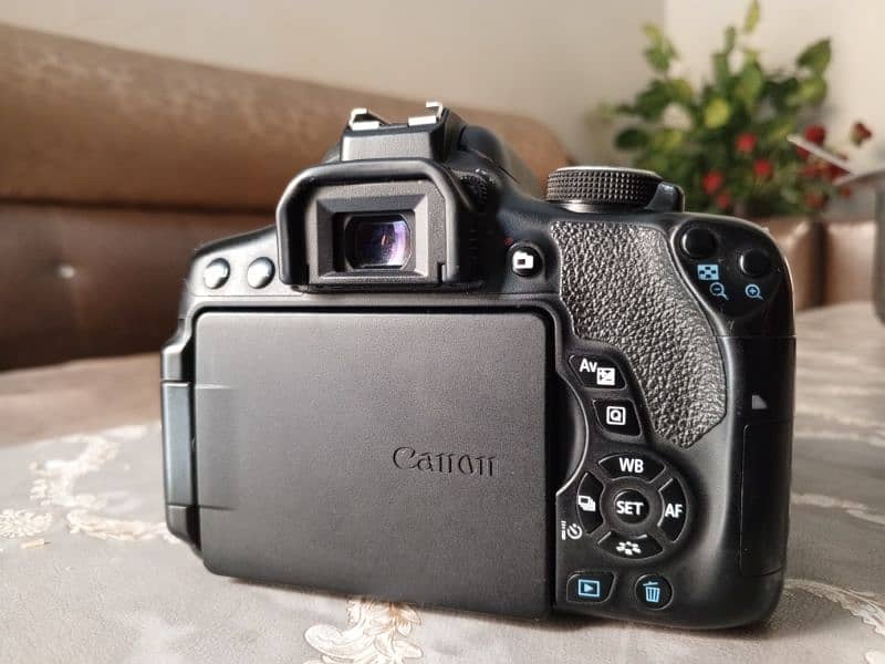 Canon Eos 750D 1