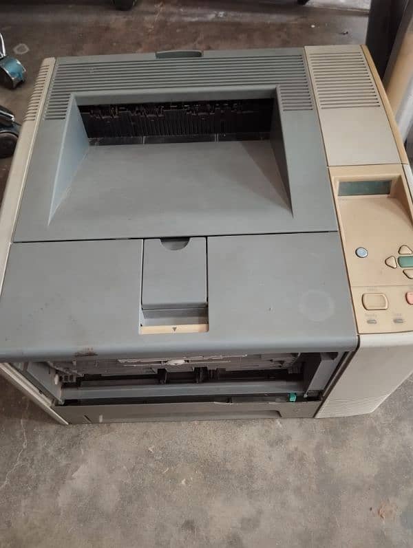 2 printer ek lesser jet1020 ok hy printing 6