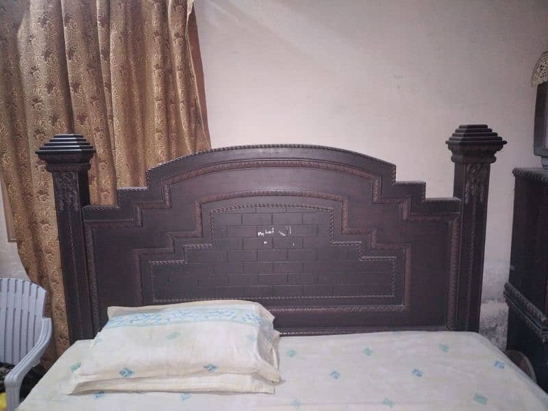 Beautiful and Good looking Bed 5