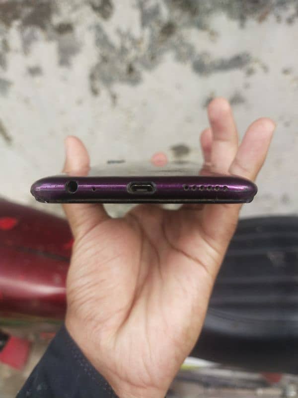 Infinix Smart 5 3/64 and Tecno Spark 4 3/32 12