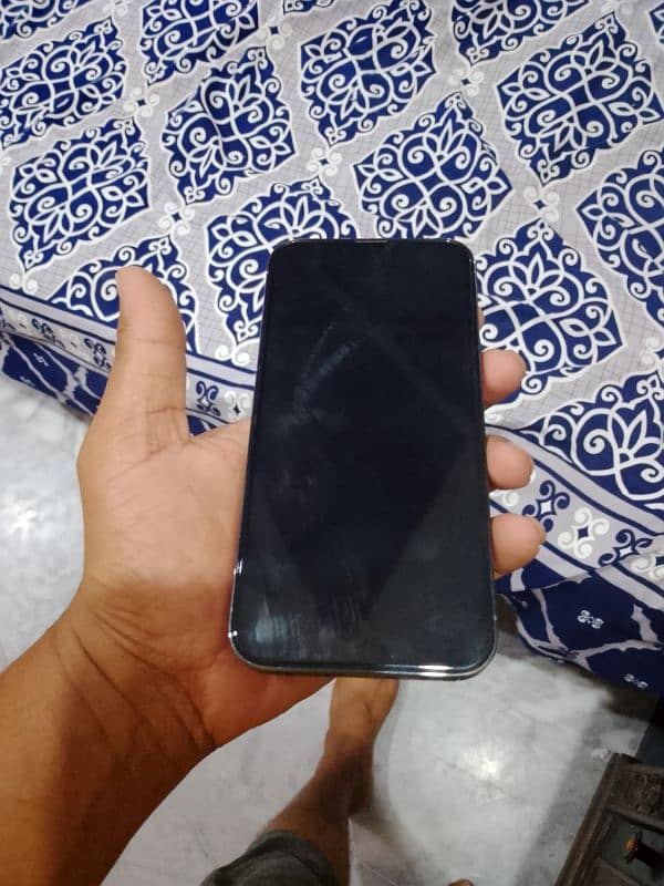 I phone 13 pro mak 3