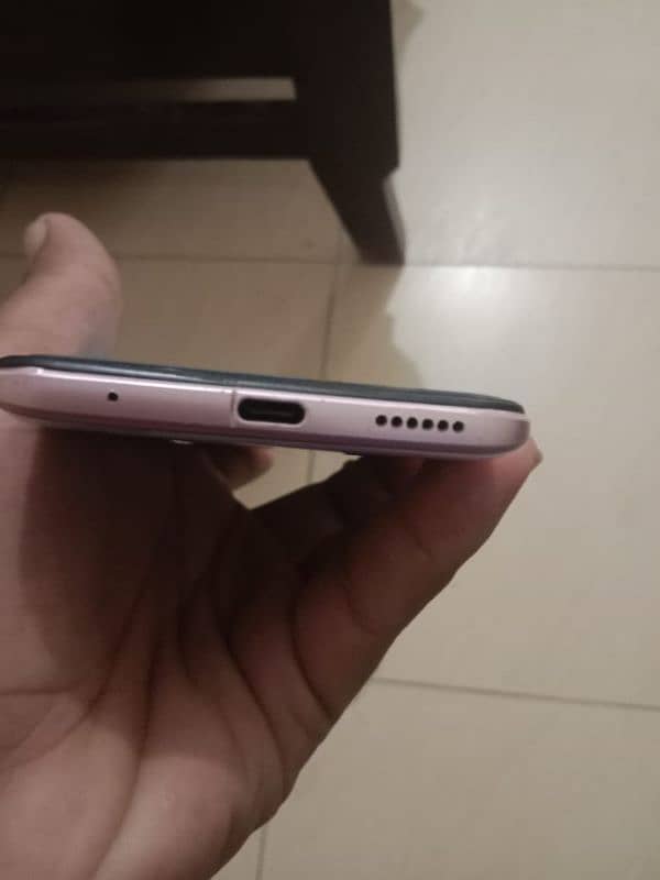 vivo s1 pro for sale 10/9 all oka ha sath box ha 3