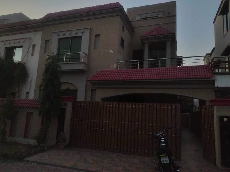 10 Marla House For Rent With Basement In Over Sea A Block Sector B 1