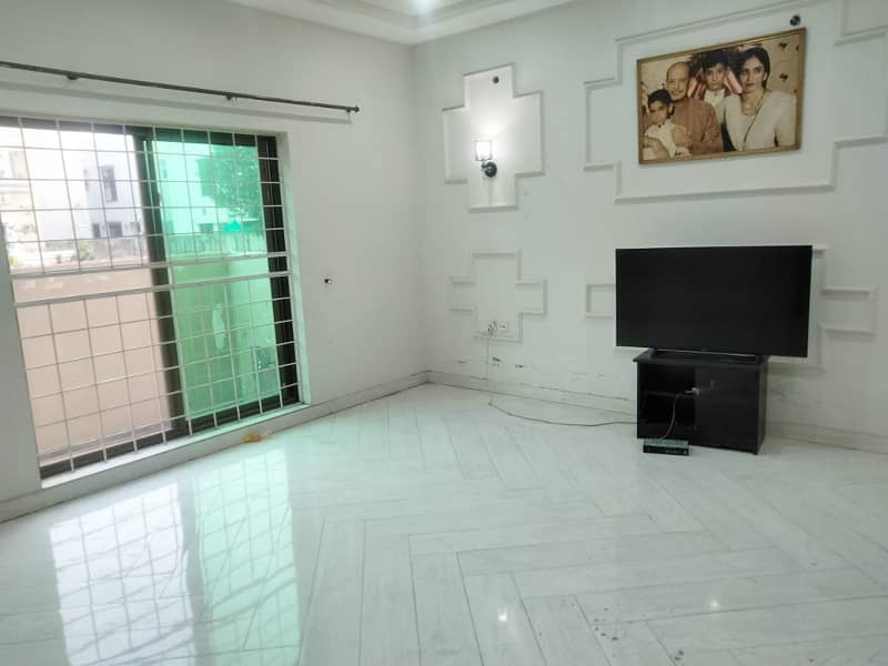 10 Marla House For Rent With Basement In Over Sea A Block Sector B 4