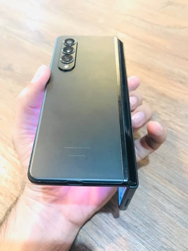 Samsung z fold3 6