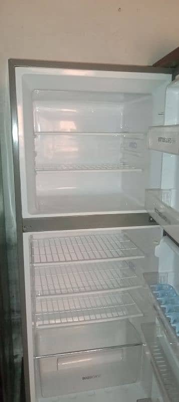 Used like new refrigerator 2