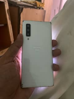 Arrows docomo f52a 5g 8/128 non pta
