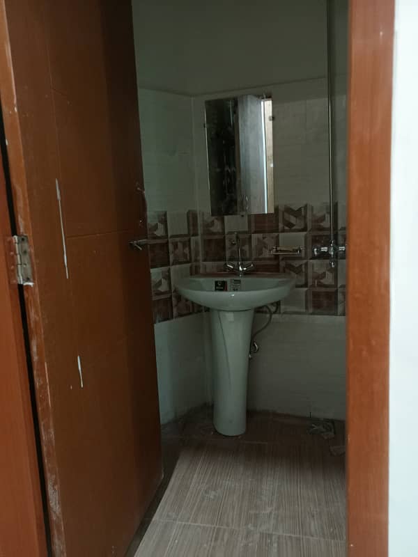 Running hostel building for rent setup for sale in johar town opposite " UMT university" hostels area 12