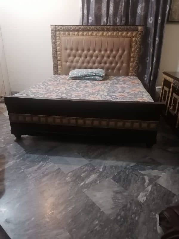 urgent bed for sale 1