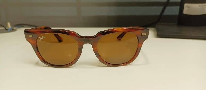 Ray-Ban sunglasses 0