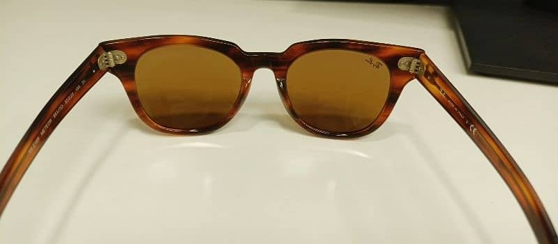 Ray-Ban sunglasses 9