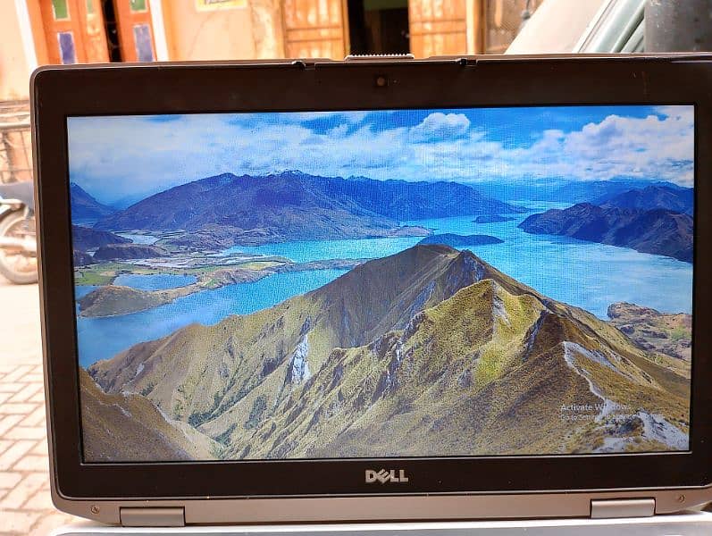 Dell laptop 0