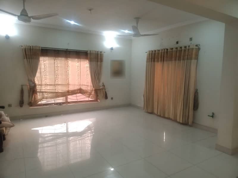 Avail Yourself A Great 5400 Square Feet House In G-16 8