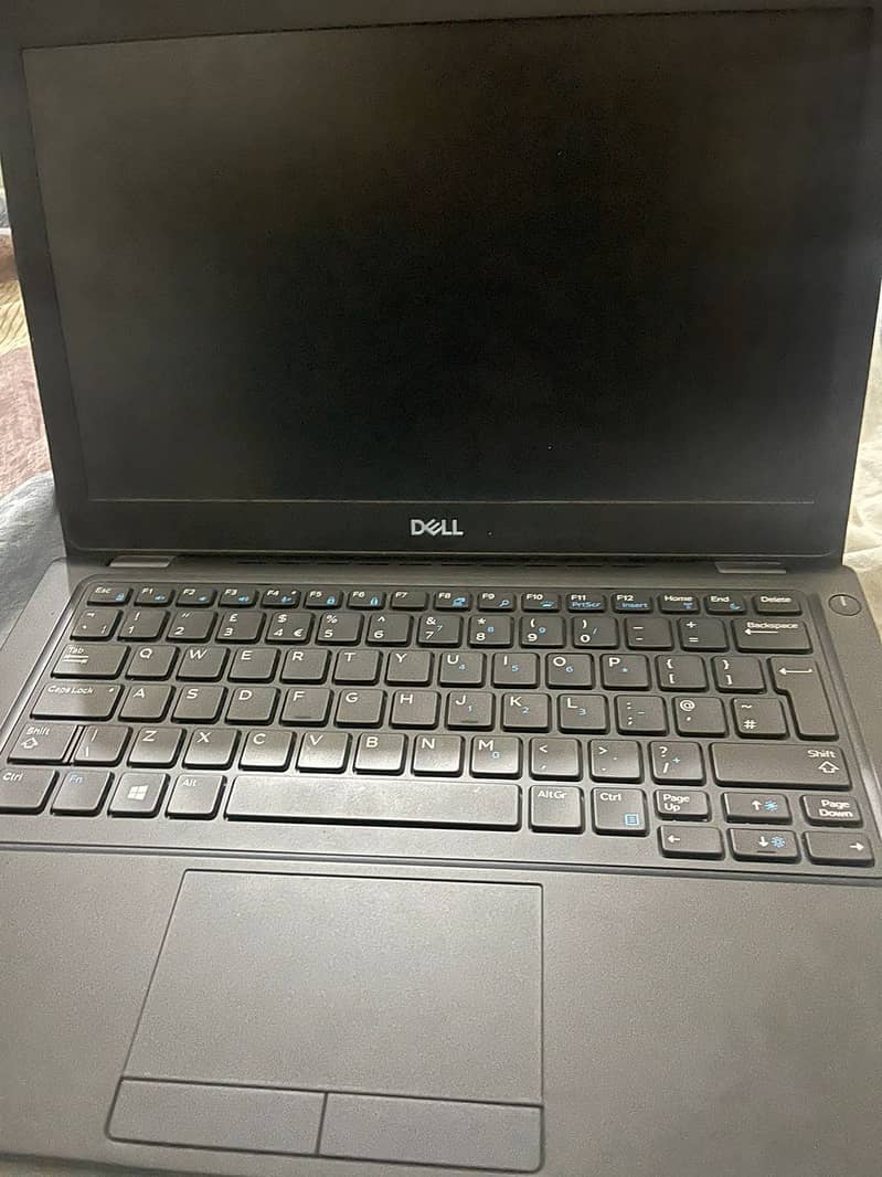 Dell Latitude 5290 1